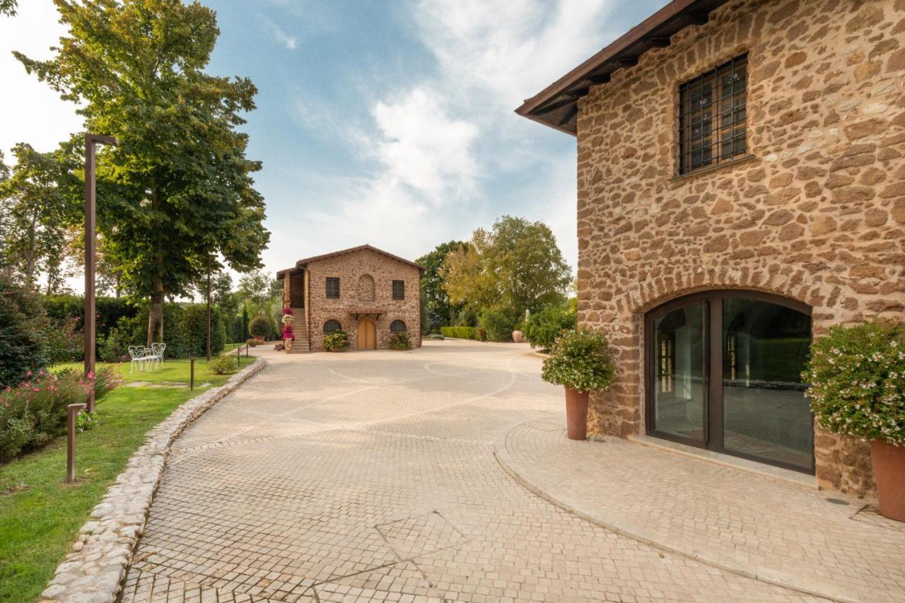 Hotel Antico Borgo Molino 7Cento Vicino Ai Giardini Di Ninfa Cori Exterior foto